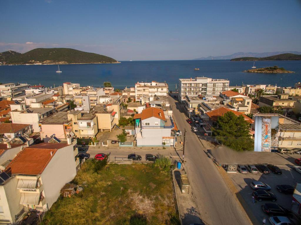 Stella Boutigue Rooms Néa Péramos Dış mekan fotoğraf